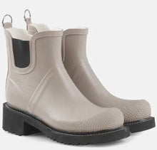 Pull-on Rubber Rainboot