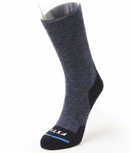 Medium-hiker-crew-sock-navy