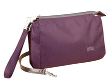 Stride-wristlet-blackberry