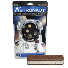 Astronaut-icecream-sandwich-cookies-and-cream