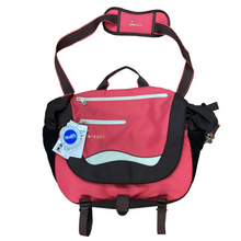 Flora-major-messenger-bag