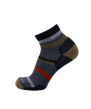 Hiking-mixed-stripe-light-quarter-crew-sock-merino-coyote