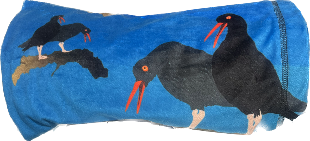 Oyster catcher birds blanket, soft blanket, blue background